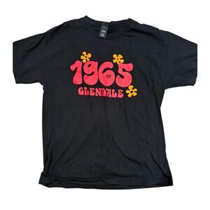 Hanes Men’s T-Shirt Large Black 1965 Glendale Retro Hippie Graphic NWOT